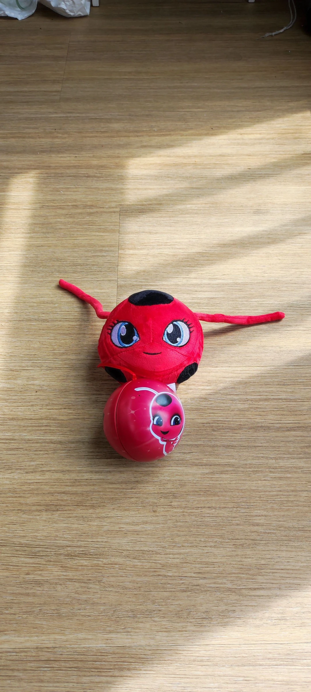 🐞 Peluche Kwami Tikki - Miraculous (Neuve) 🐞